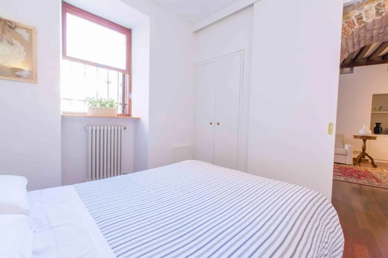 Appartamento THE ARCH historic accommodation Venezia